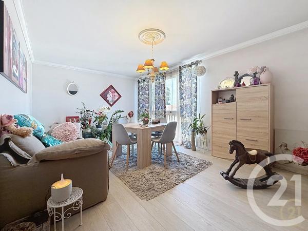 Appartement F3 à vendre  3 pièces - 72 m 2   NOISY LE GRAND  - 93
