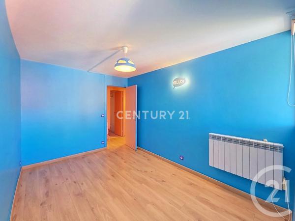 Appartement F3 à vendre  3 pièces - 72 m 2   NOISY LE GRAND  - 93