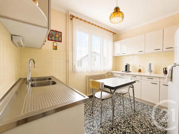 Maison à vendre  5 pièces - 136,35 m 2   ORMESSON SUR MARNE  - 94