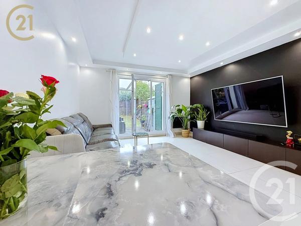 Maison à vendre  4 pièces - 74,50 m 2   BONDY  - 93