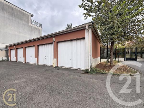 Maison à vendre  4 pièces - 74,50 m 2   BONDY  - 93