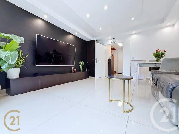 Maison à vendre  4 pièces - 74,50 m 2   BONDY  - 93