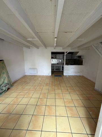 Maison
         4 pièces
        - 83 m² 49 500 € *