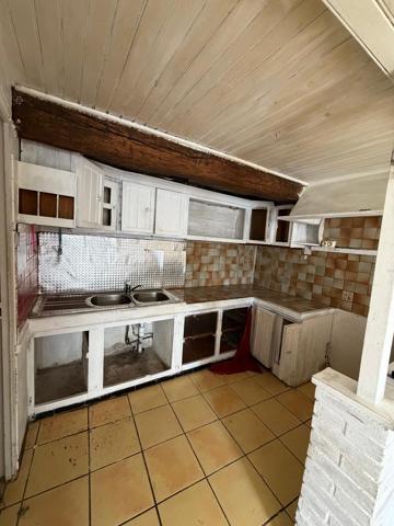 Maison
         4 pièces
        - 83 m² 49 500 € *