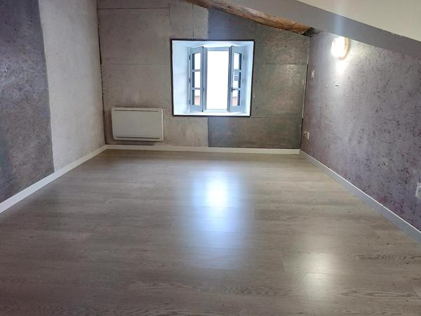 Maison
         4 pièces
        - 83 m² 49 500 € *