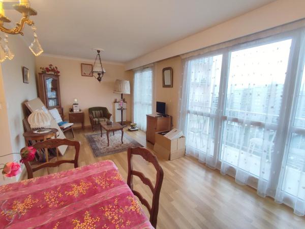 Appartement à vendre à Sotteville-lès-Rouen en Seine-Maritime (76300), ref : 2024-054   
HÔTEL DE VILLE