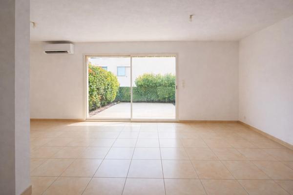 Villa récente T4 avec jardin et garage – Proche commodités et autoroute – Idéal famille ou investisseur