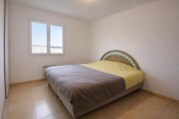 Villa récente T4 avec jardin et garage – Proche commodités et autoroute – Idéal famille ou investisseur