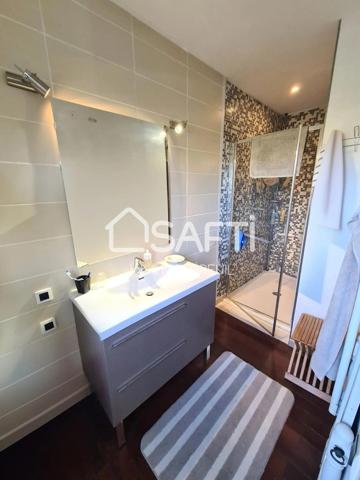 PIGNANS - MAISON TRADITIONNELLE DE 224M2 AVEC APPARTEMENT INDEPENDANT, PISCINE HORS-SOL, GARAGE, TERRAIN CLÔTURÉ  DE 798M2