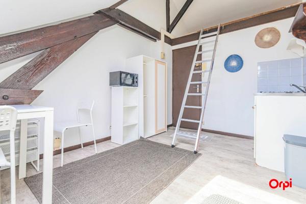 Immeuble à vendre    9 pièces • 95 m2    Reims