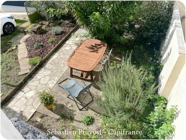 Maison à vendre 4 pièces SAINT PARDOUX LA RIVIERE (24), trois chambres, salle d'eau et salle de bain, garage, maison rénovée centre village