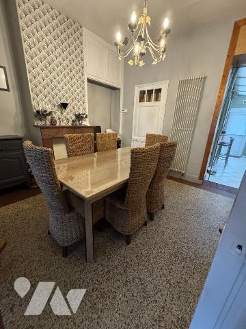 EXCLUSIVITÉ

Maison des années 1930 située dans un quartier calme, proche des commerces et ce...