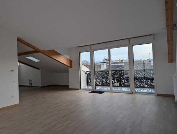 A VENDRE TOULOUSE SAINT CYPRIEN - T4 neuf 128m² dernier étage Terrasse 44m²