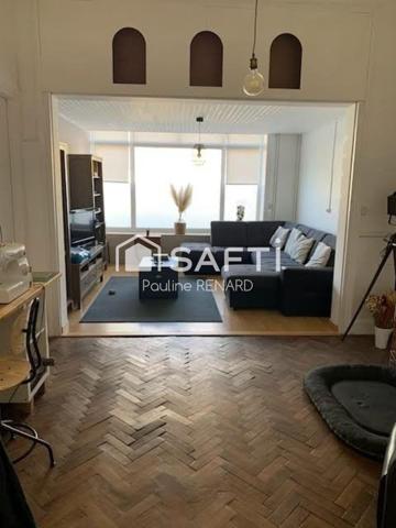 Une maison en plein coeur de ville pour une vie active et pratique