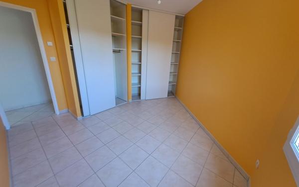 Maison à louer    5 pièces • 153,50 m2 Pont-l'Abbé-d'Arnoult