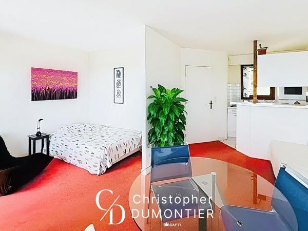 TROUVILLE SUR MER - VUE MER - TENNIS