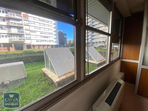 Local professionnel à vendre 189m²