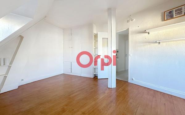 Appartement à vendre    2 pièces • 40 m2 Paris 11