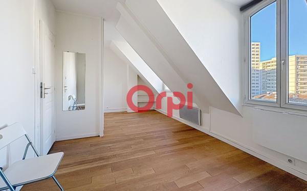 Appartement à vendre    2 pièces • 40 m2 Paris 11