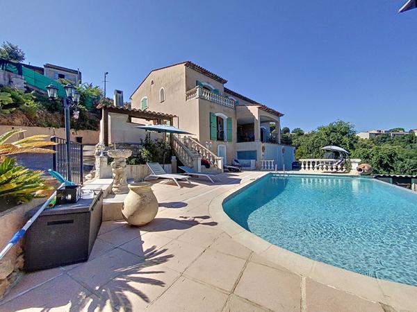 Somptueuse Villa au Coeur des Collines de Saint-Paul-de-Vence