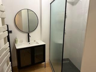Appartement au rez de chaussée avec jardinet et garage