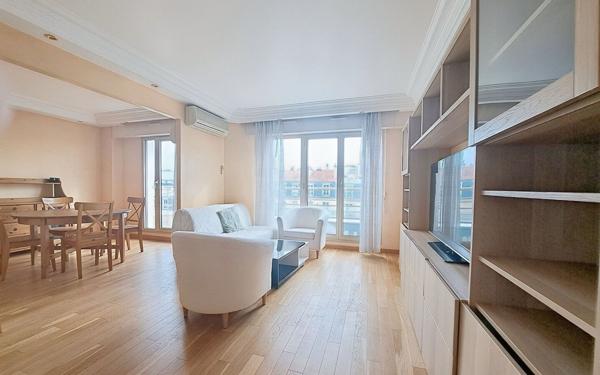 Appartement à louer    4 pièces •  Paris 16