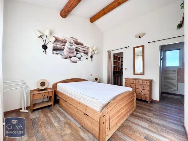Maison à louer 5 pièces 111.64m² Nîmes (30900)