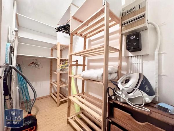 Maison à louer 5 pièces 111.64m² Nîmes (30900)
