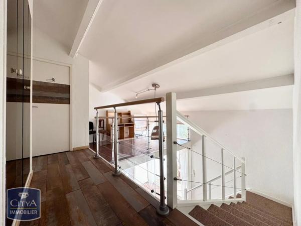 Maison à louer 5 pièces 111.64m² Nîmes (30900)