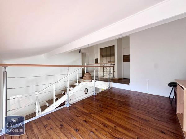 Maison à louer 5 pièces 111.64m² Nîmes (30900)