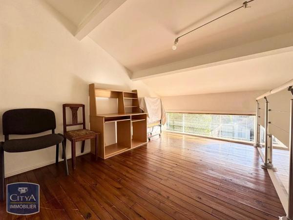 Maison à louer 5 pièces 111.64m² Nîmes (30900)