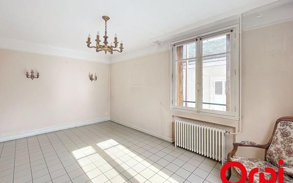 Maison à vendre    3 pièces • 68,21 m2    Bourges