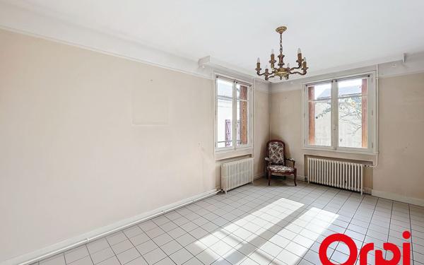 Maison à vendre    3 pièces • 68,21 m2    Bourges