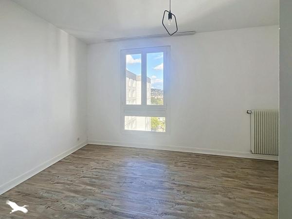 Appartement à vendre 155 500 € Argenteuil 3 p 64 m² DPE E