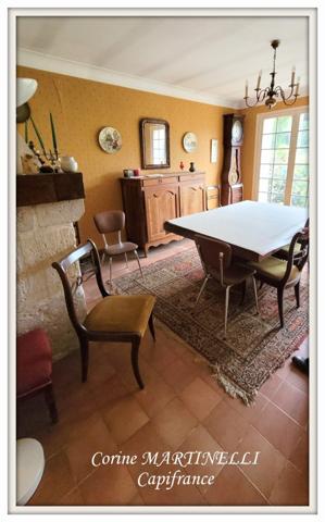 A vendre ASTAFFORT centre du village, maison 228 m² - Terrain de 717,00 m² - Garage