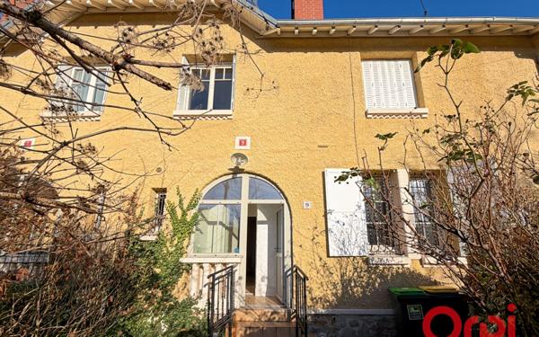 Maison à vendre    5 pièces • 63,73 m2 Stains