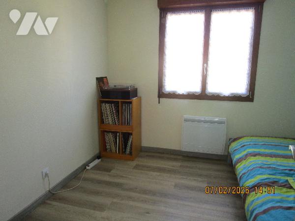 Maison en excellent état d'entretien, composée de 6 pièces  avec terrain le tout sur 7 ares 50 ca