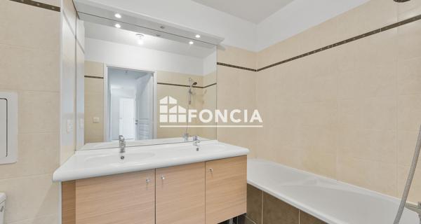 À vendre Appartement 4 pièces 90.36 m² - Le Plessis-robinson 92350