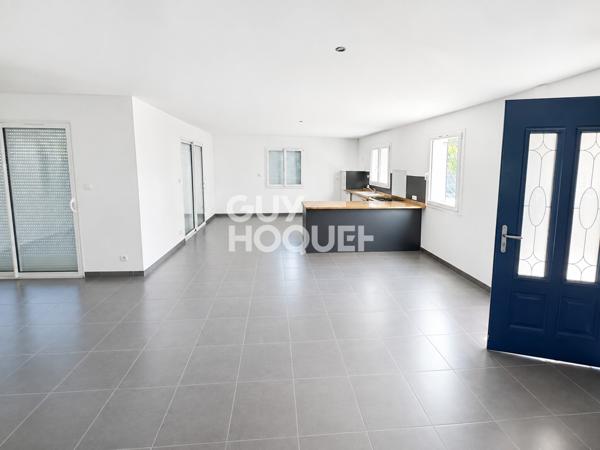 Ensemble immobilier de 156 m² avec entrepôt d'environ 400 m²