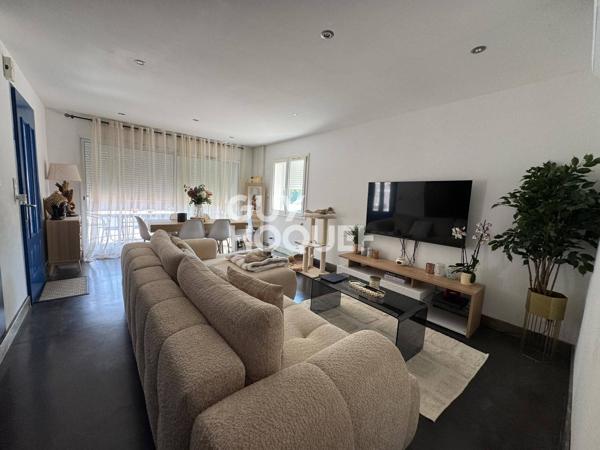 Ensemble immobilier de 156 m² avec entrepôt d'environ 400 m²