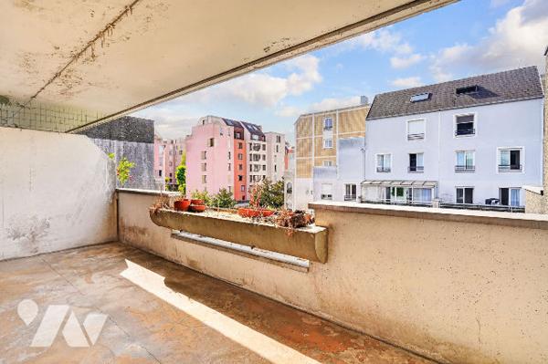 CHAMPS-SUR-MARNE (77420) : Appartement 4 pièces de 95,27 m² avec deux terrasses et box