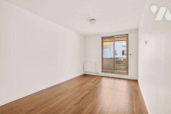 CHAMPS-SUR-MARNE (77420) : Appartement 4 pièces de 95,27 m² avec deux terrasses et box