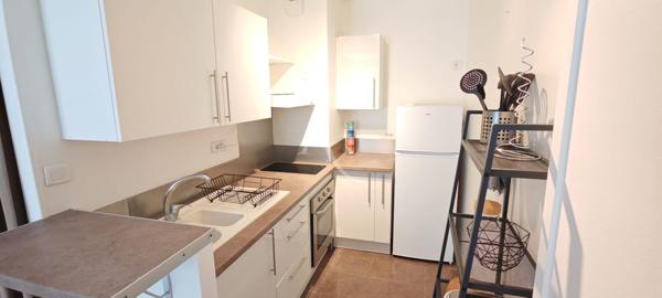 Montévrain : Grand studio de 32m2 avec extérieur et parking