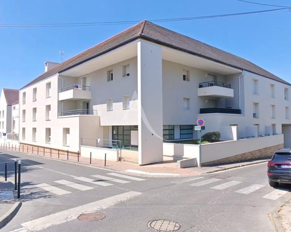 Montévrain : Grand studio de 32m2 avec extérieur et parking