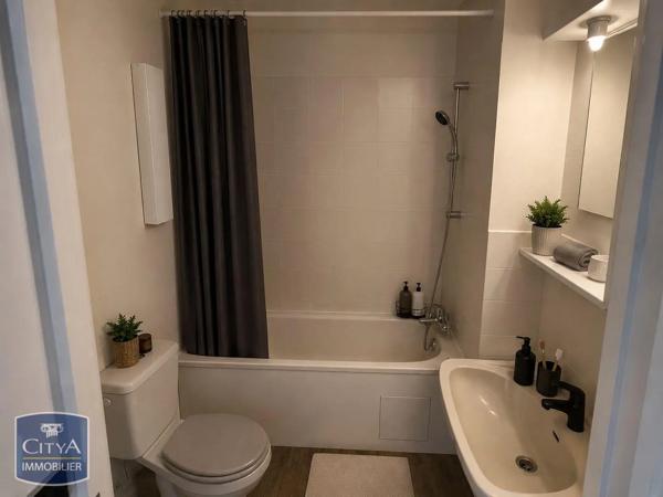 Appartement à louer 1 pièce 36.06m² Cholet (49300)