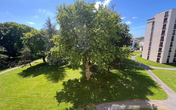 Appartement à vendre    4 pièces • 112,92 m2 Saint-Pierre-d'Irube