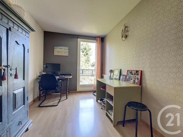 Appartement F5 à vendre  5 pièces - 77 m 2   BOUGIVAL  - 78