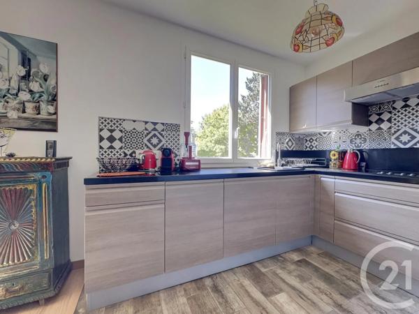 Appartement F5 à vendre  5 pièces - 77 m 2   BOUGIVAL  - 78