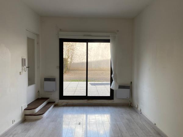 Appartement
         2 pièces
        - 40 m² Exclusivité 280 000 € *