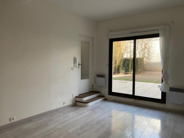 Appartement
         2 pièces
        - 40 m² Exclusivité 280 000 € *